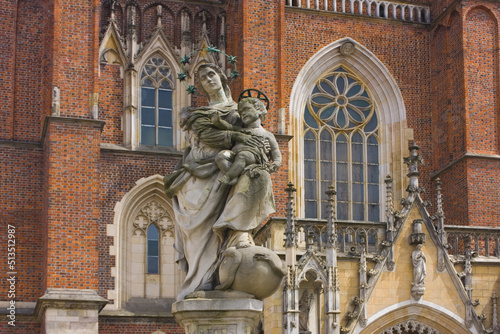 Sculpture of Maria with Child Jesus in front of St. John the Baptist's Cathedral in Wroclaw, Poland