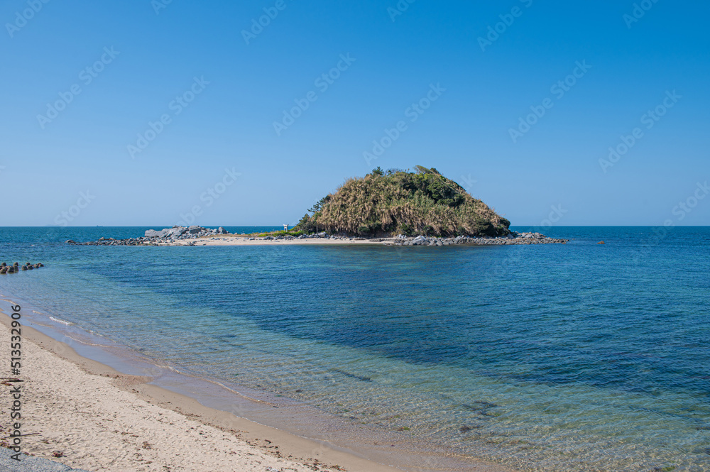 Fototapeta premium 沖津島(志賀海神社・沖津宮)