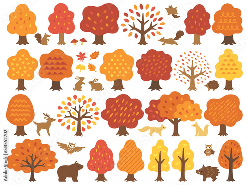 手描き風の色々な紅葉した木と動物達のイラストセット