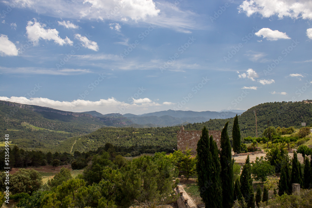 Obraz premium Paisaje del interior de Tarragona en el cruce de Prades