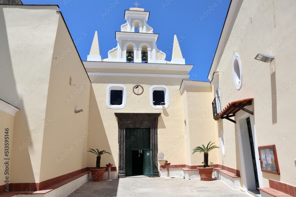 Forio - Sagrato della Chiesa di Santa Maria Visitapoveri