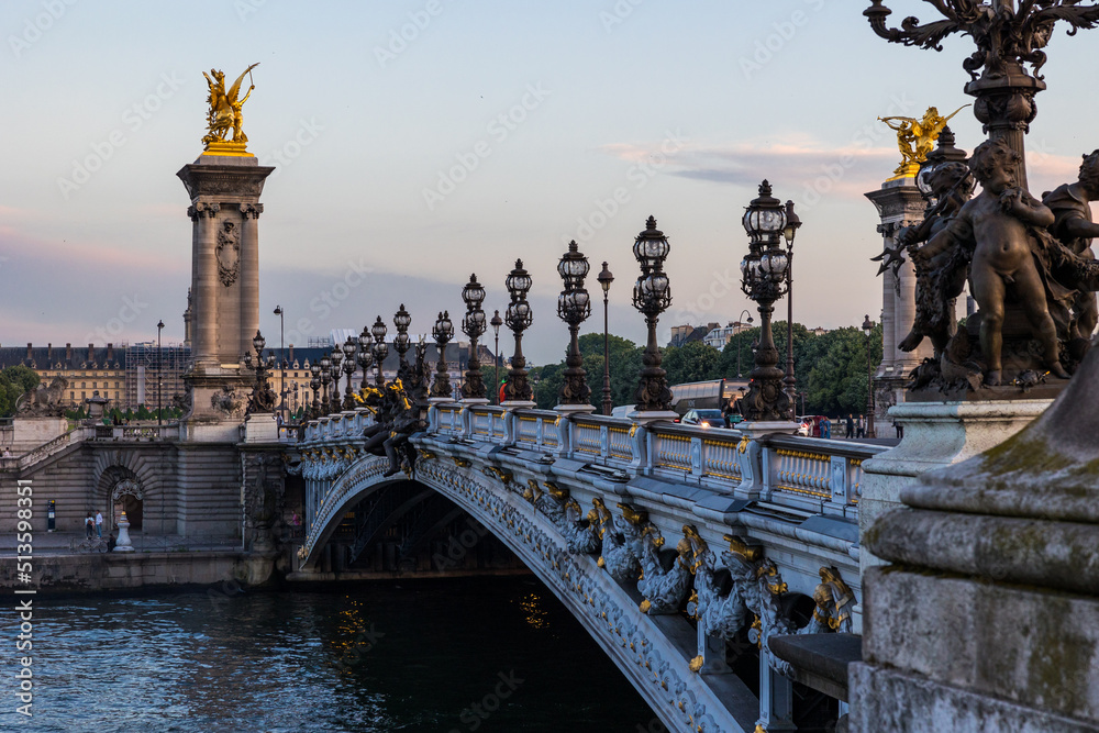 Pont Alexandre III au coucher du soleil