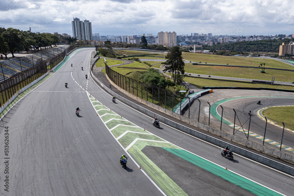 Quadro Decorativo Relevo Autódromo de Interlagos Automobilismo Carro Corrida