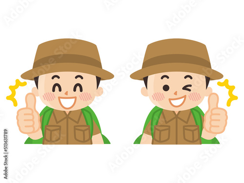 サムズアップする探検隊の男の子　ボーイスカウト　冒険　アウトドア