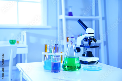 Laboratory research equipme...