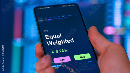Tableau sur toile Invest in ETF equal weighted, an investor buys or sells an etf fund