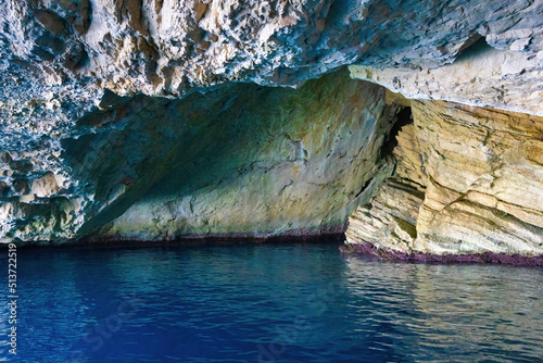 Fotografija Boat trip through the islets that make up the Cabrera National Park Archipelago is the blue cave, where you can contemplate the beauty of the protected seabed