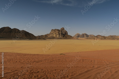 Granica pustyni czerwonej i żółtej. Jordania