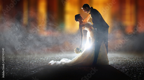 first dance - Elegant wedding by night
