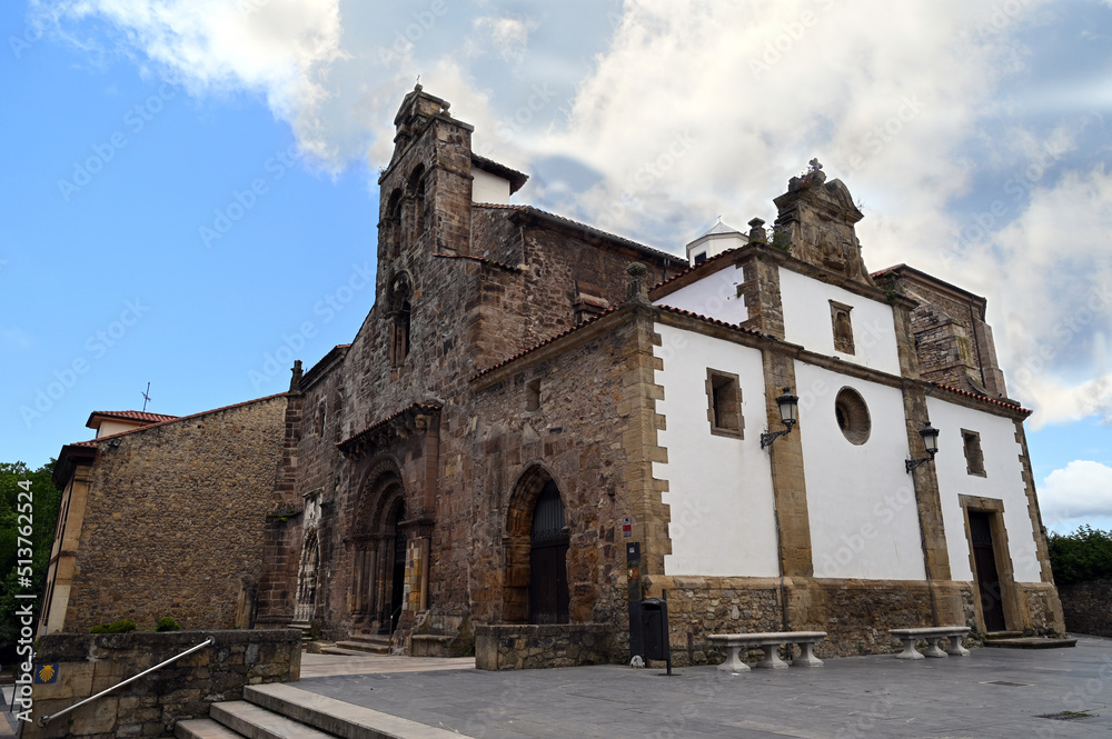 Église des Pères Franciscains de la ville d'Avilès en Espagne