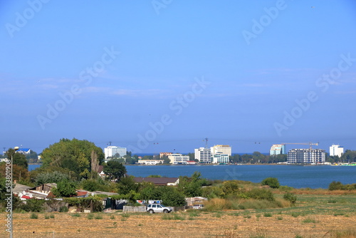 Constanta in Romania: Landscape with the boulevard in Mamaia resort and Siutghiol lake © Dynamoland