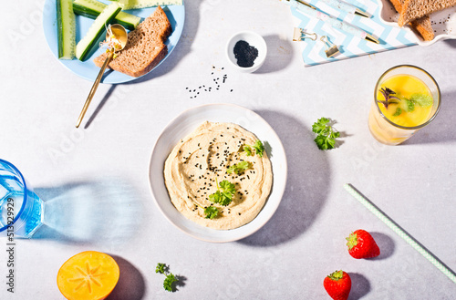 Hummus with bread