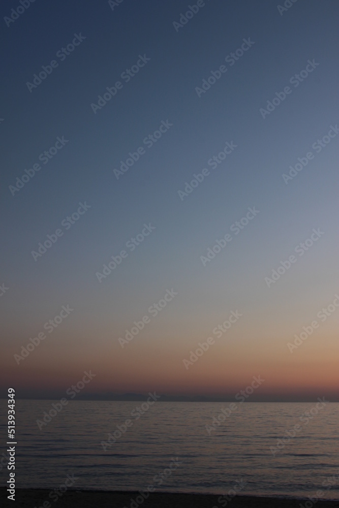 SDGs地球の神秘 色ずく空と海と!マジックアワー の夕日と輝くヒカリ!山口県 SDGs地球の神秘 色ずく空と海と!マジックアワー の夕日と輝くヒカリ!山口県