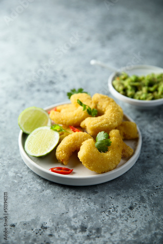 Deep fried shrimps with chili and lime