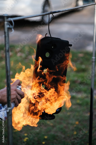 spray fire with spray