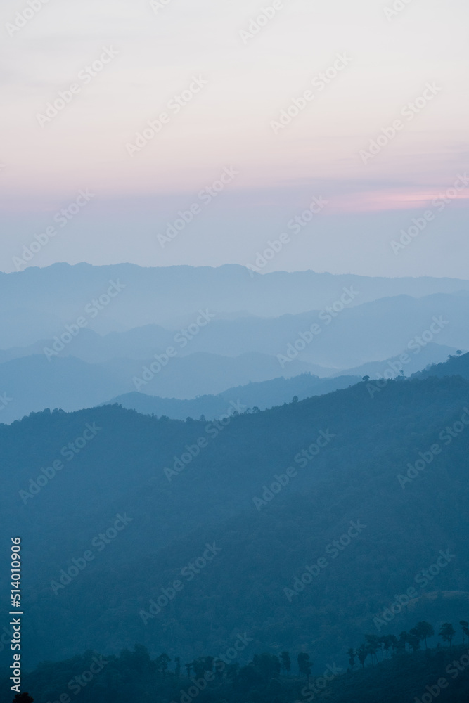 Fototapeta premium wide view layer of mountain with sunrise background