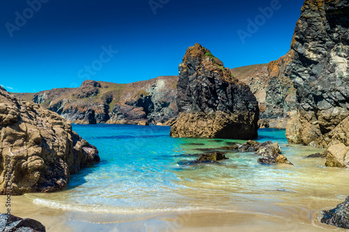 Εκτύπωση καμβά Amazing Kynance Cove beach with crystal clear water in Cornwall,  England