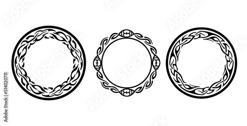Celtic Abstract Round Border, Black Variation Design Set