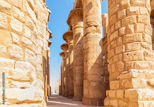 Obraz na płótnie Columns of the Hypostyle Hall, Karnak Temple, Luxor, Egypt w salonie