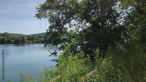 Baggersee in Deutschland im Sommer Wald © 2000