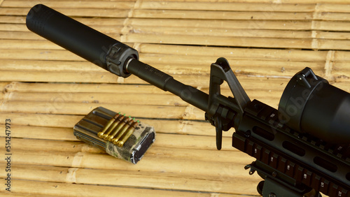Quadro em tela Sound reduction pipe with a trusty gun