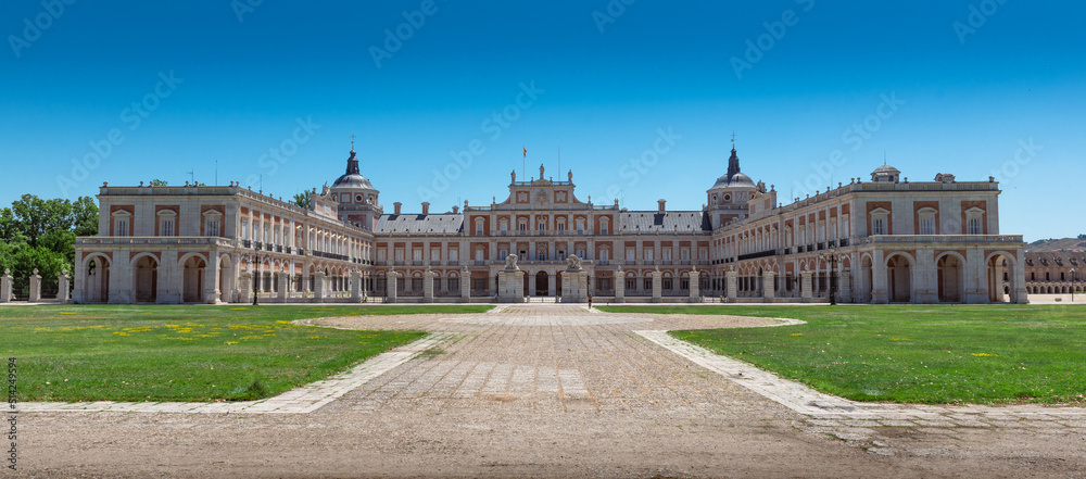 Palacio Real de Aranjuez dentro de la Comunidad de Madrid.