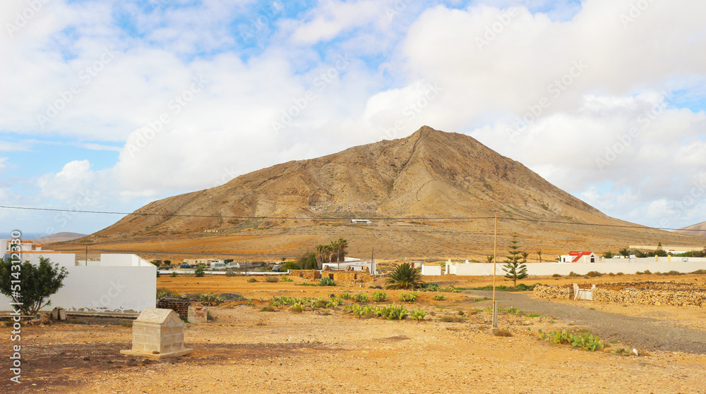 Montaña Sagrada de Tindaya en Fuerteventura, Islas Canarias Stock Photo Adobe Stock Montaña Sagrada de Tindaya en Fuerteventura, Islas Canarias Stock Photo Adobe Stock