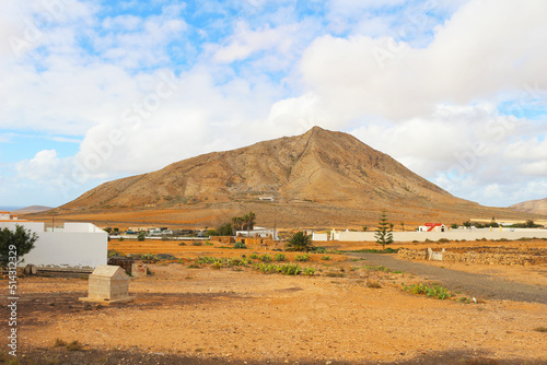 Montaña Sagrada de Tindaya en Fuerteventura, Islas Canarias photo
