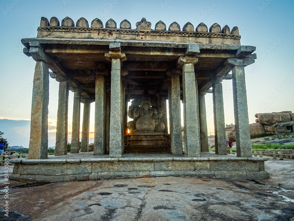 Fototapeta premium Sasivekalu Ganesha Temple in Hampi