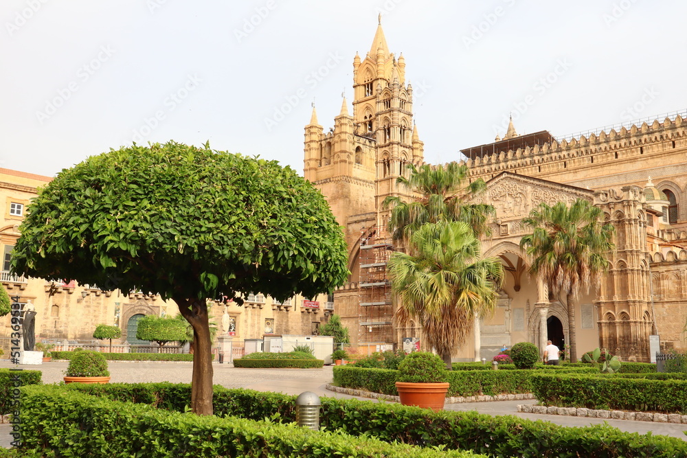 Fototapeta premium Palermo, Sicily (Italy): The Cathedral of Palermo dedicated to the Assumption of the Virgin Mary. UNESCO World Heritage Site