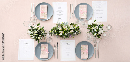 Beautiful table setting wit...