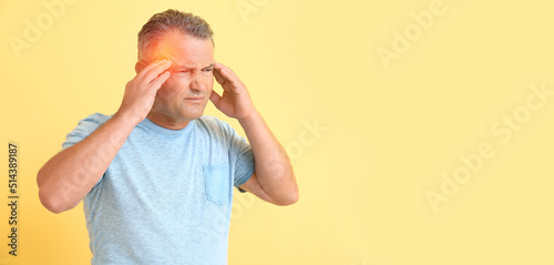 Mature man suffering from h...
