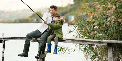Little boy and his father f...