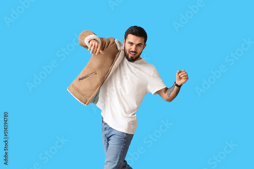 Young bearded man with styl...