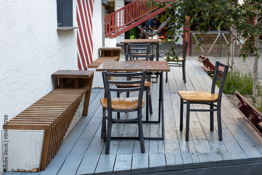 Fototapeta premium empty table and chair in summer cafe