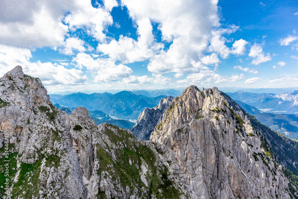 Unterwegs auf der höchsten Straße Sloweniens zum Magart Gipfel - Slowenien - Italien