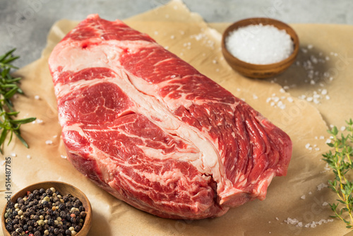 Obraz na płótnie Raw Organic Grass Fed Chuck Roast