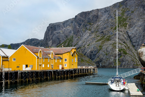 Nusfjord, Lofoten, Noruega 26/06/2015Nusfjord, pueblo de las Islas Lofoten en primavera. NoruegaNusfjord, Lofoten, Norway 06/26/2015Nusfjord, village on the Lofoten Islands in spring. Norway