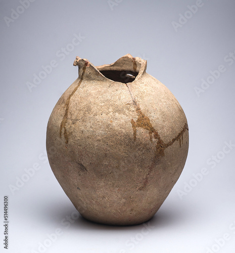 CLOSE UP OF ANCIENT PERUVIAN VESSEL