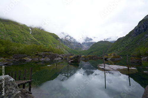Fototapeta Naklejka Na Ścianę i Meble -  beautiful glacier lake in Norway