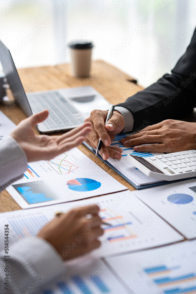 Group of Business People Diverse Brainstorm Meeting Concept, Teamwork concept Young creative coworkers working with a new startup Group of Business People Diverse Brainstorm Meeting Concept, Teamwork concept Young creative coworkers working with a new startup