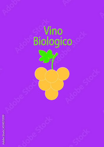 Etichetta per vino biologico con grappolo di uva bianca su sfondo violaceo. photo