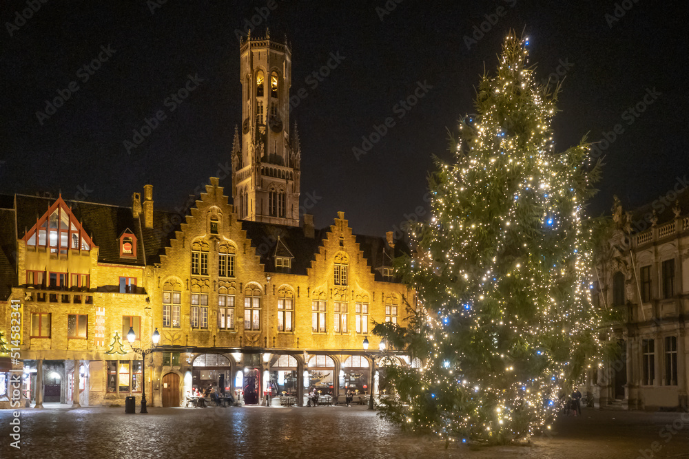 Fototapeta premium Christmas night in Bruges
