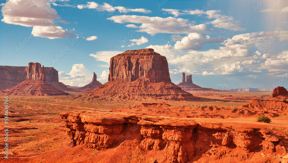 Fototapeta premium Monument Valley, Navajo Nation, Utah, USA