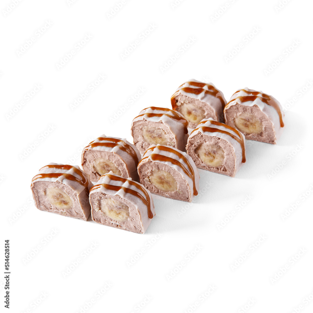 Sweet rolls with cream, banana and caramel Sweet rolls with cream, banana and caramel