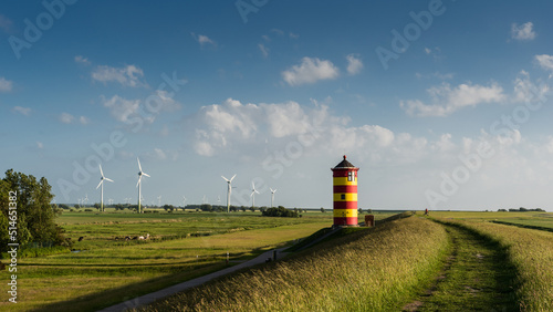 Fotografia Der Pilsumer Leuchtturm in Ostfriesland; Deutschland