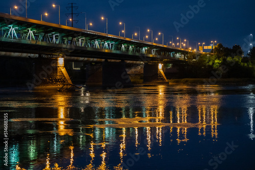 Most nad Wisłą nocą