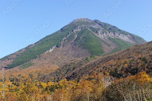 秋の羅臼岳（北海道・知床）  © 愛 高行