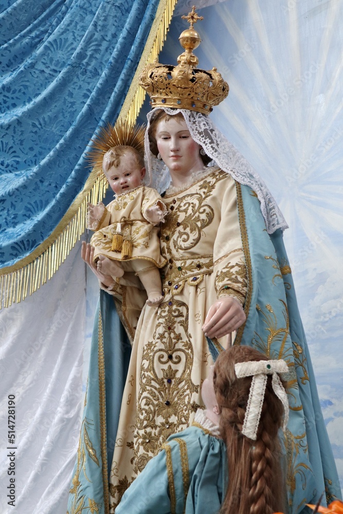 Obraz premium Ischia - Particolare della statua di Santa Maria di Portosalvo