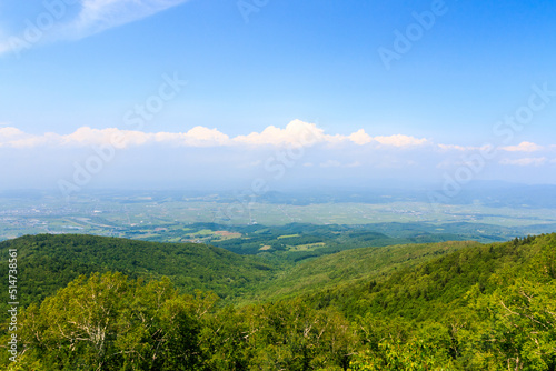 北海道深川市、沖里河山山頂展望台からの眺め【6月】